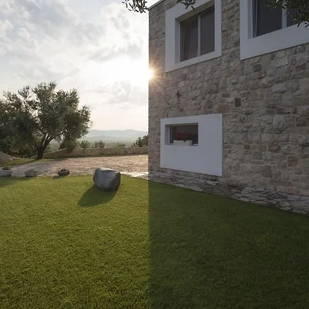 Stanic Estate Villa